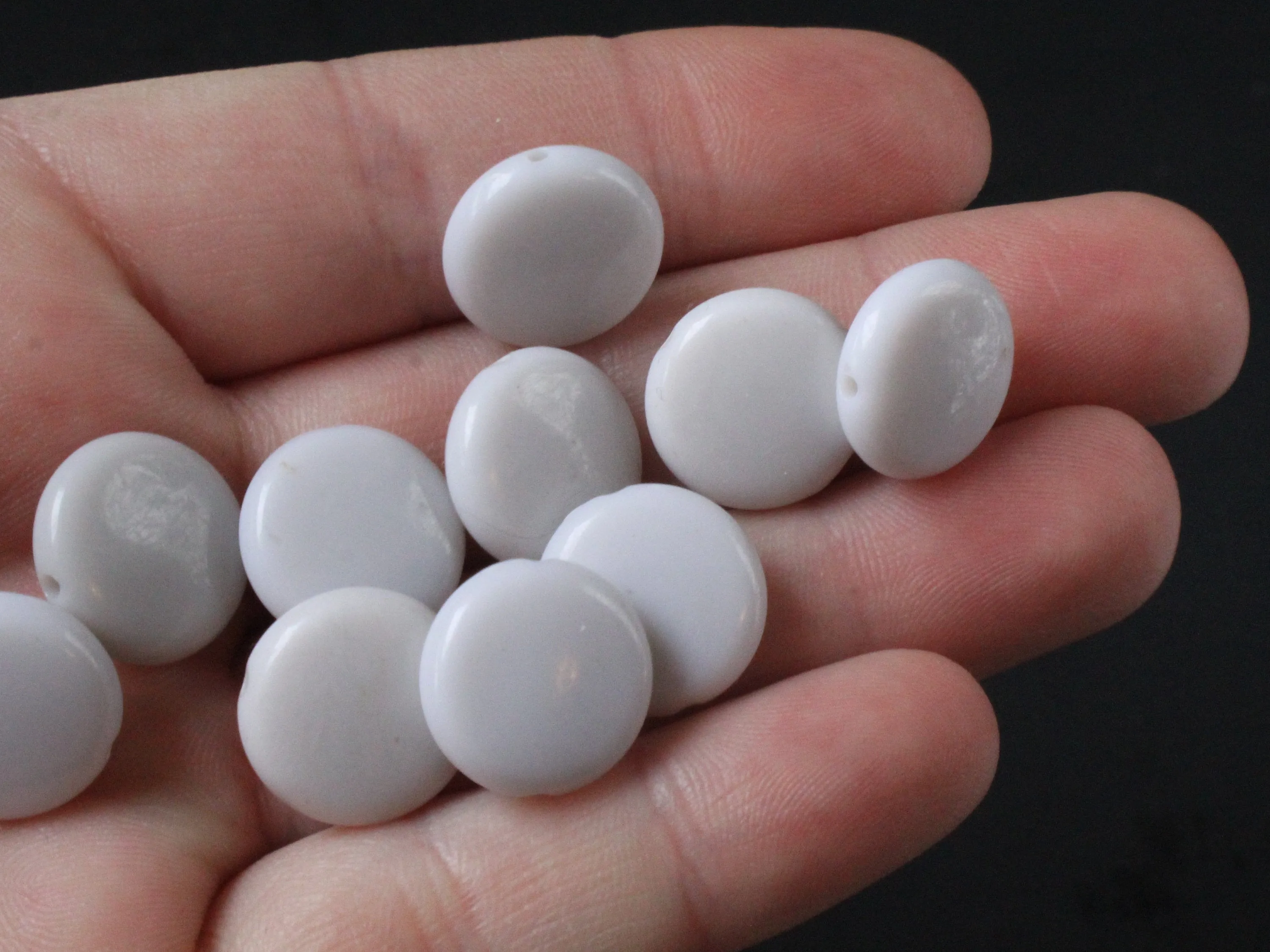 40 14mm Light Gray Beads Flat Round Plastic Coin Beads