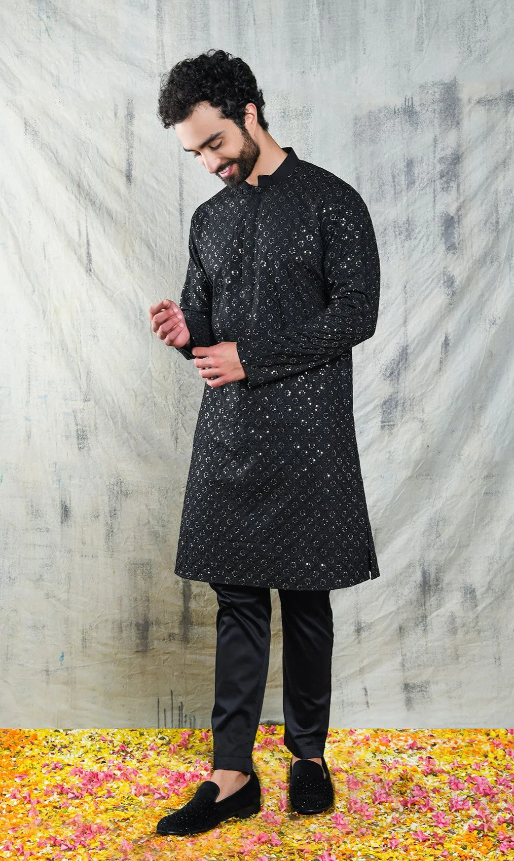 EMBROIDERED JADE BLACK KURTA PYJAMA SET WITH ALL OVER SEQUIN DESIGN