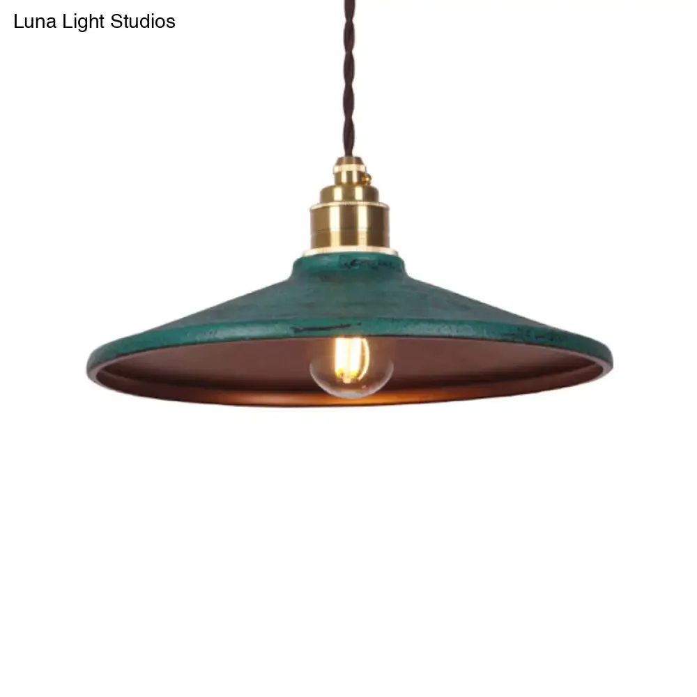 Industrial Metal Pendant Ceiling Lamp: Single-Shade Suspension Lighting for Bistro